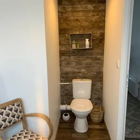 Les Grenouilles أميا